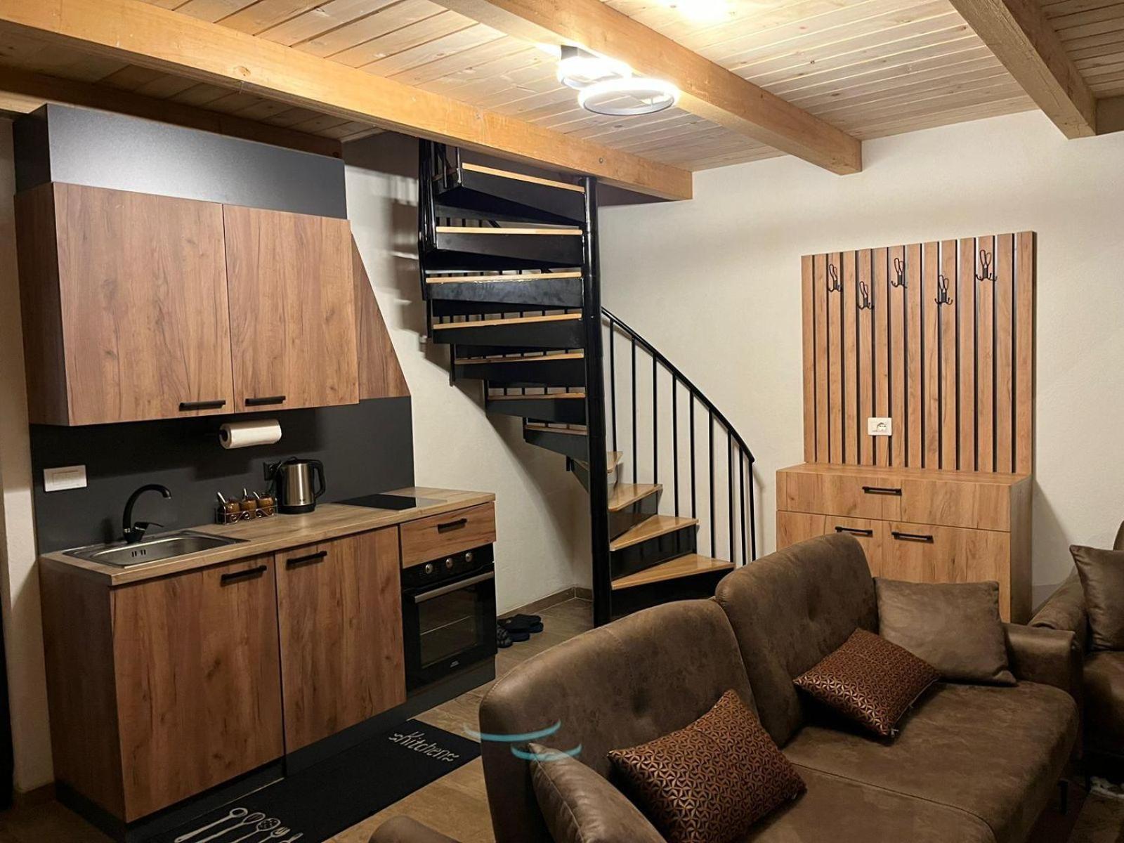 Bujtinat Lisa Apartment Boge Ngoại thất bức ảnh