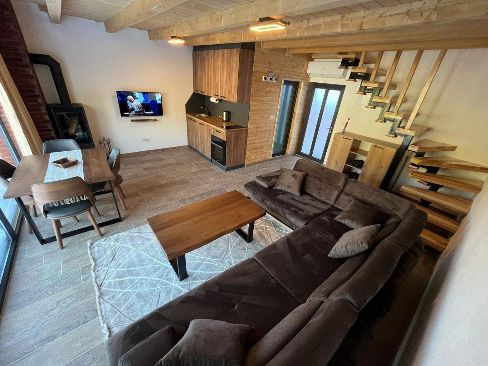 Bujtinat Lisa Apartment Boge Ngoại thất bức ảnh
