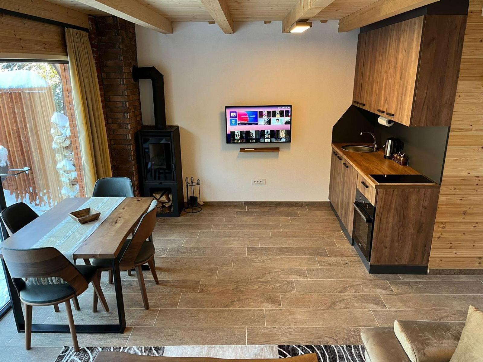 Bujtinat Lisa Apartment Boge Ngoại thất bức ảnh