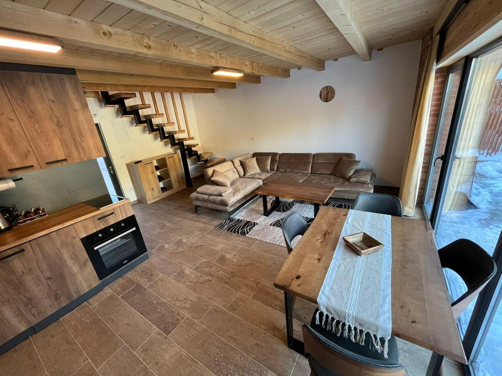 Bujtinat Lisa Apartment Boge Ngoại thất bức ảnh