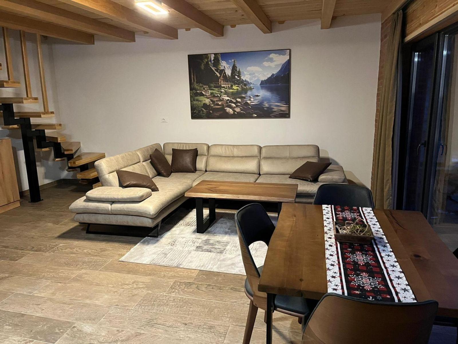 Bujtinat Lisa Apartment Boge Ngoại thất bức ảnh